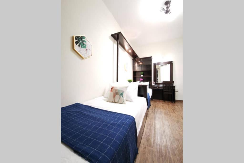 Ees Whale House - Homestay 3 Min Walk To Beach Batu Ferringhi Exterior photo